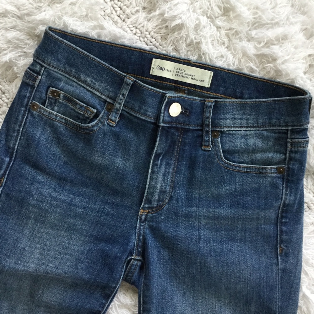GAP Petite Mid Rise True Skinny Ankle Jeans